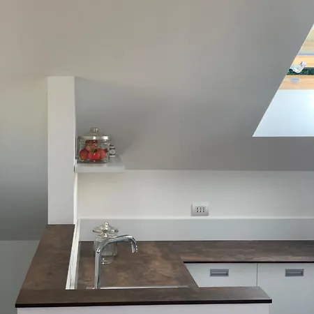 Il Tiglio Apartment *